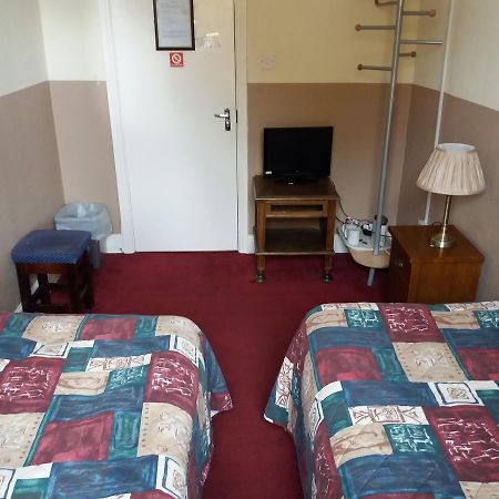 Bed and Breakfast The Crouch Oak à Addlestone Extérieur photo