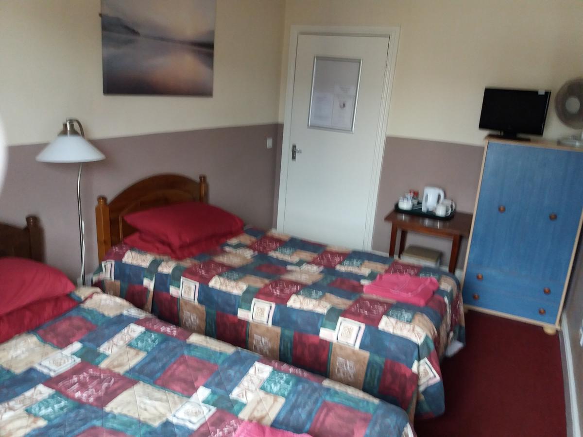 Bed and Breakfast The Crouch Oak à Addlestone Extérieur photo